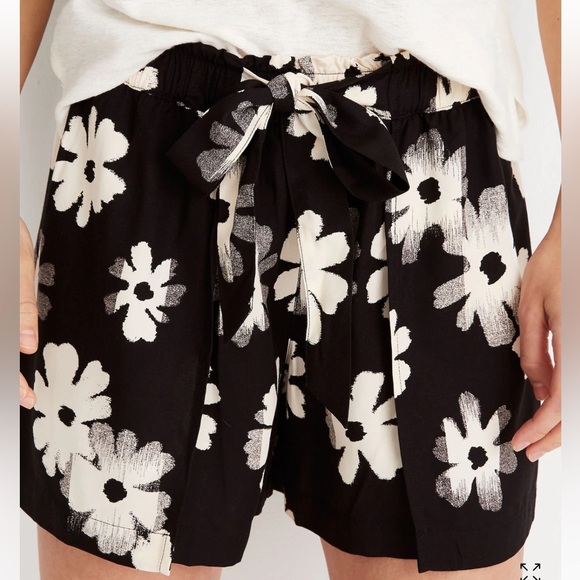 Madewell Women’s Drapey Pull-On Shorts in Ikat Floral Size X-Small - Picture 4 of 15